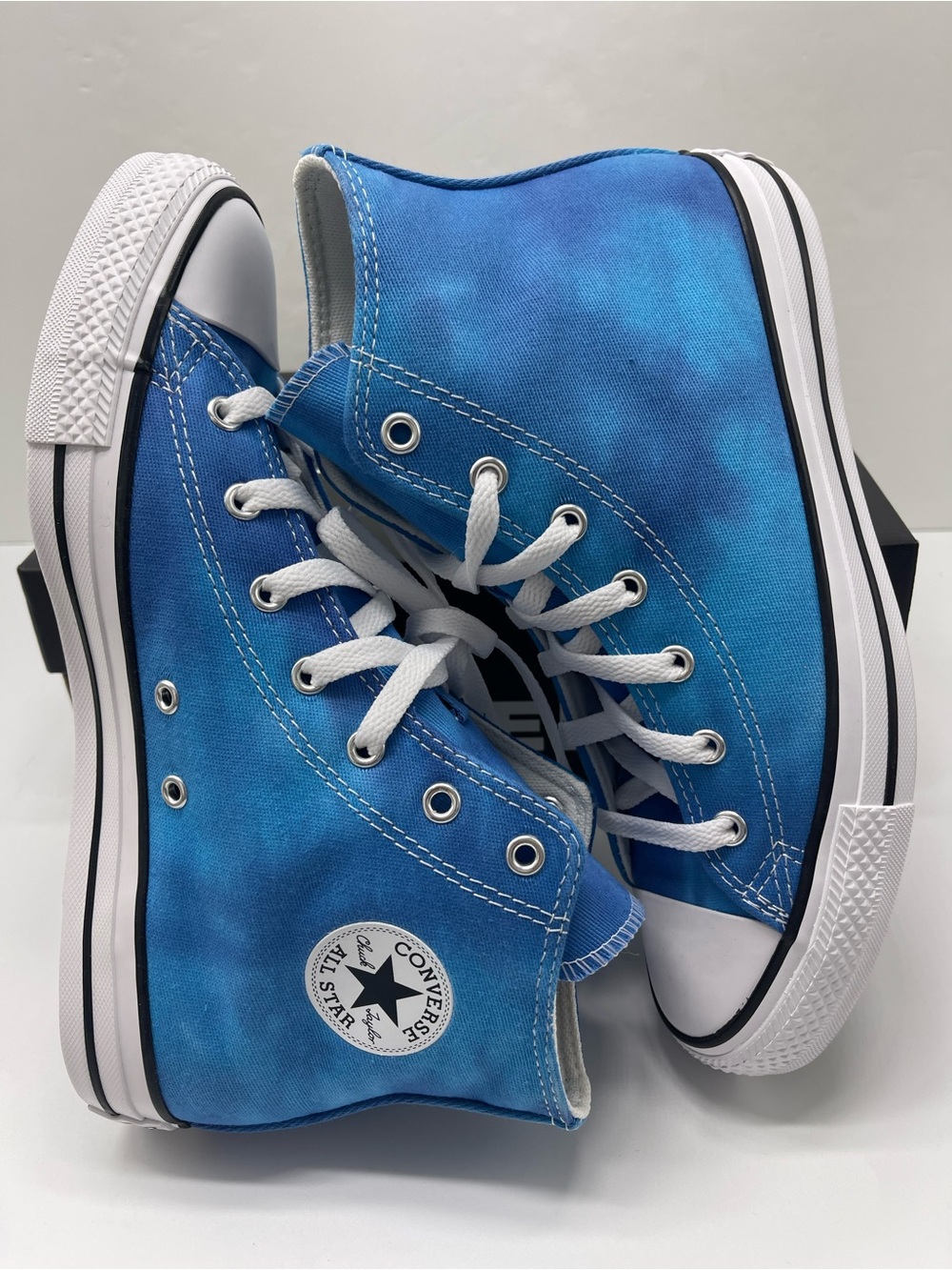 Converse • WMNS A11777F CTAS HI GNARLY BLUE/BLUE/WHITE Sneakers - Picture 12 of 16
